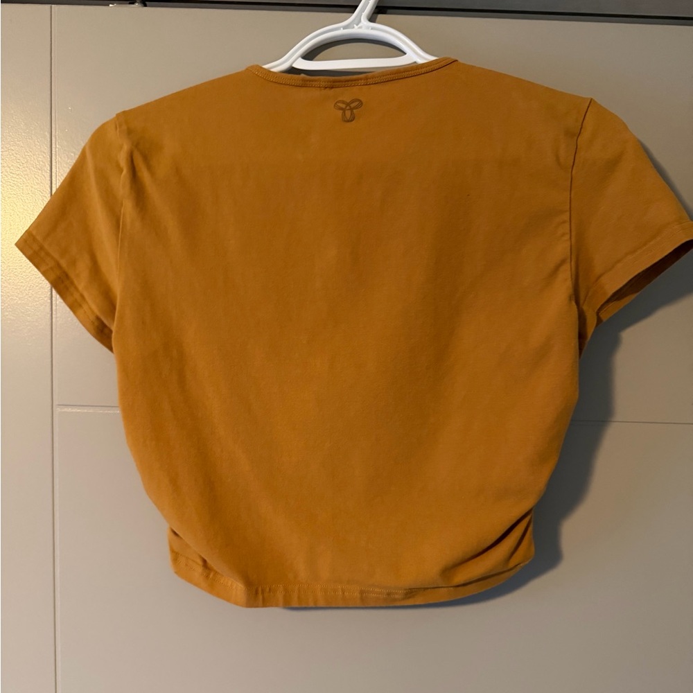 TNA Mustard Ruched Crop Top - Picture 3 of 3